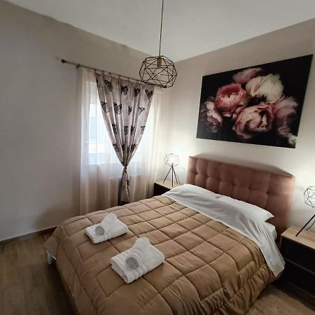 Meteora Rocks Apartment 2 Калампака Екстериор снимка